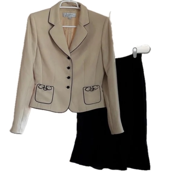 Arthur S Levine Suit Dress - Picture 1 of 17